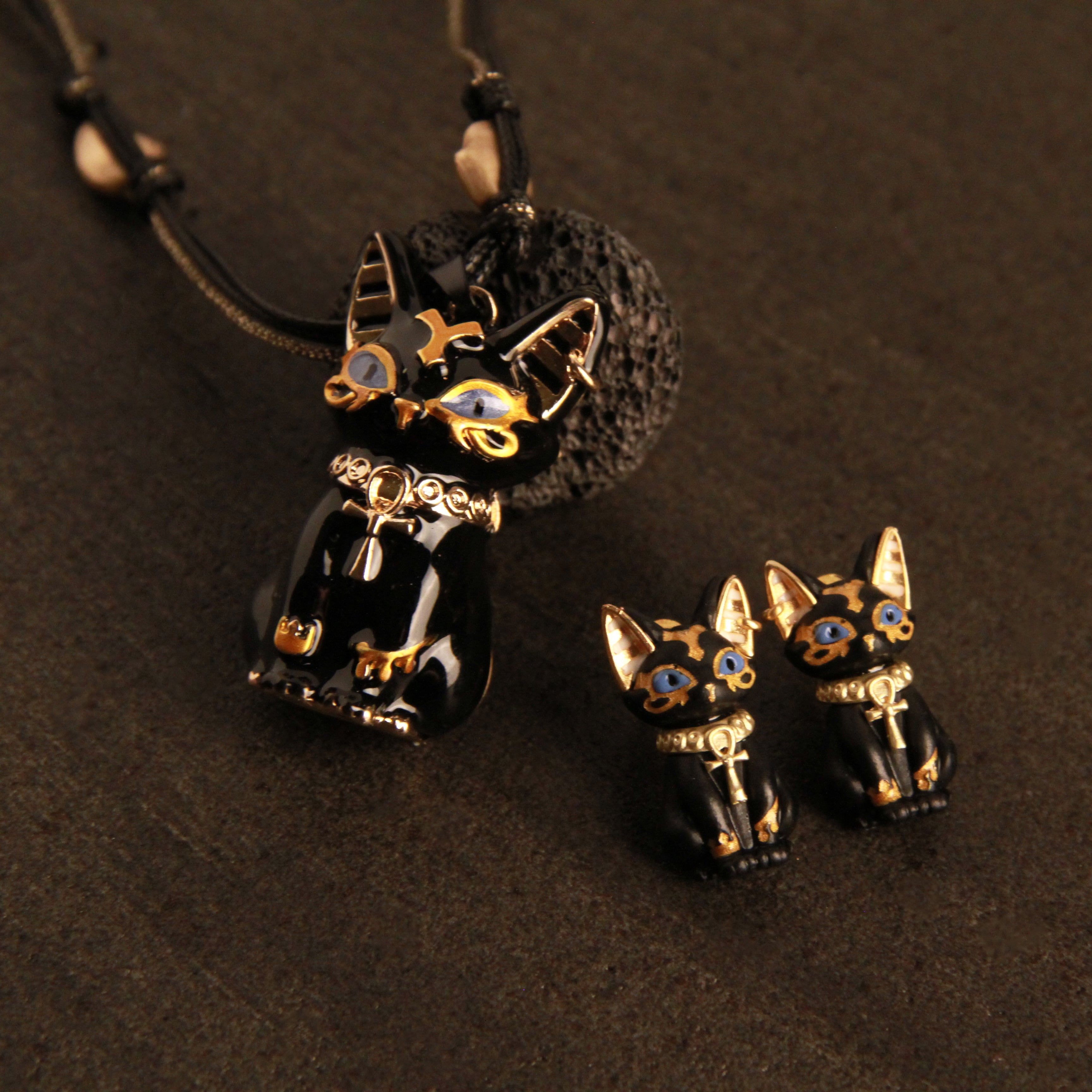 Black and white Egyptian-style cat jewelry set with necklace and earrings, unique gift for cat lovers with custom photo and message card