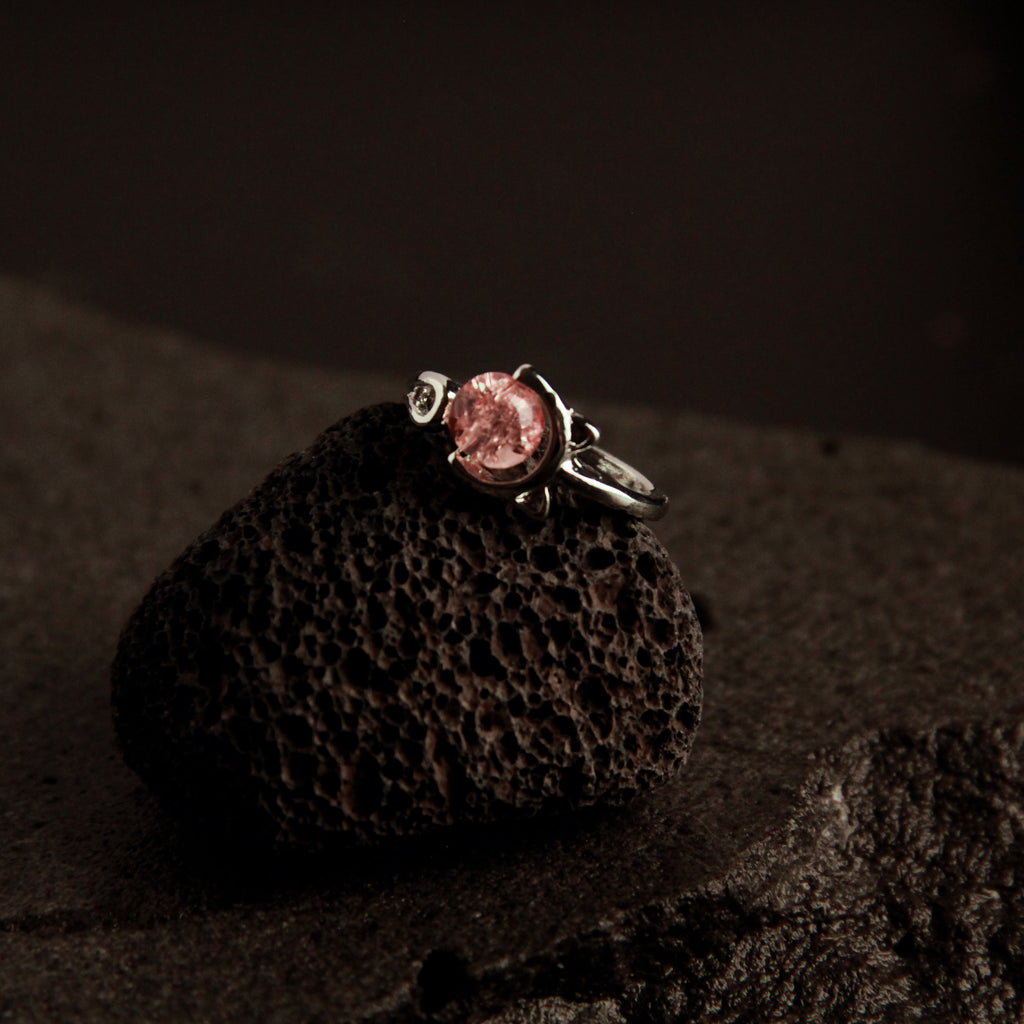 Minimalist sterling silver cat ring with pink stone centerpiece, stylish gift for cat enthusiasts