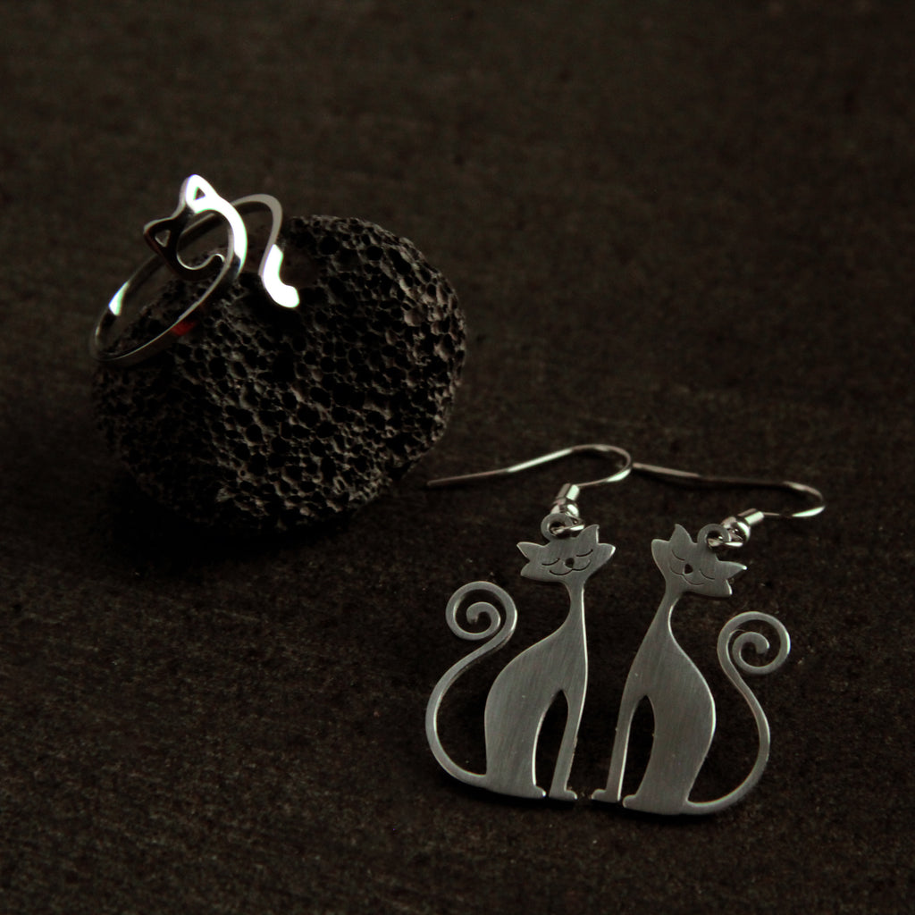 Minimalist silver cat jewelry set with matching earrings and adjustable ring, elegant gift for cat lovers