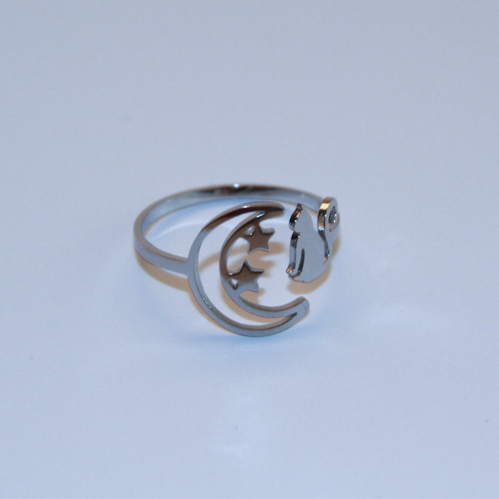 Adjustable silver cat ring with moon and star design, minimalist elegant jewelry for cat lovers