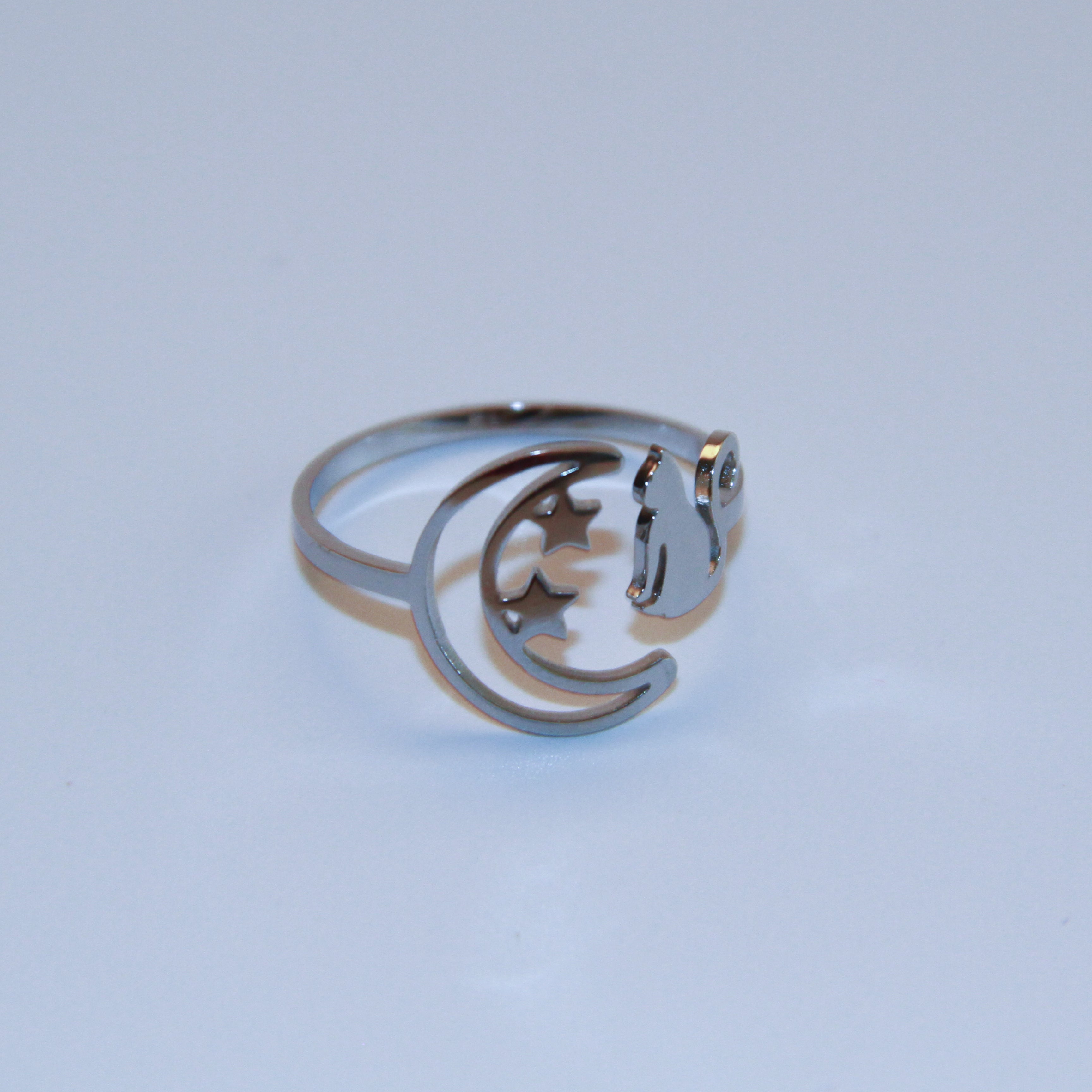 Adjustable silver cat ring with moon and star design, minimalist elegant jewelry for cat lovers