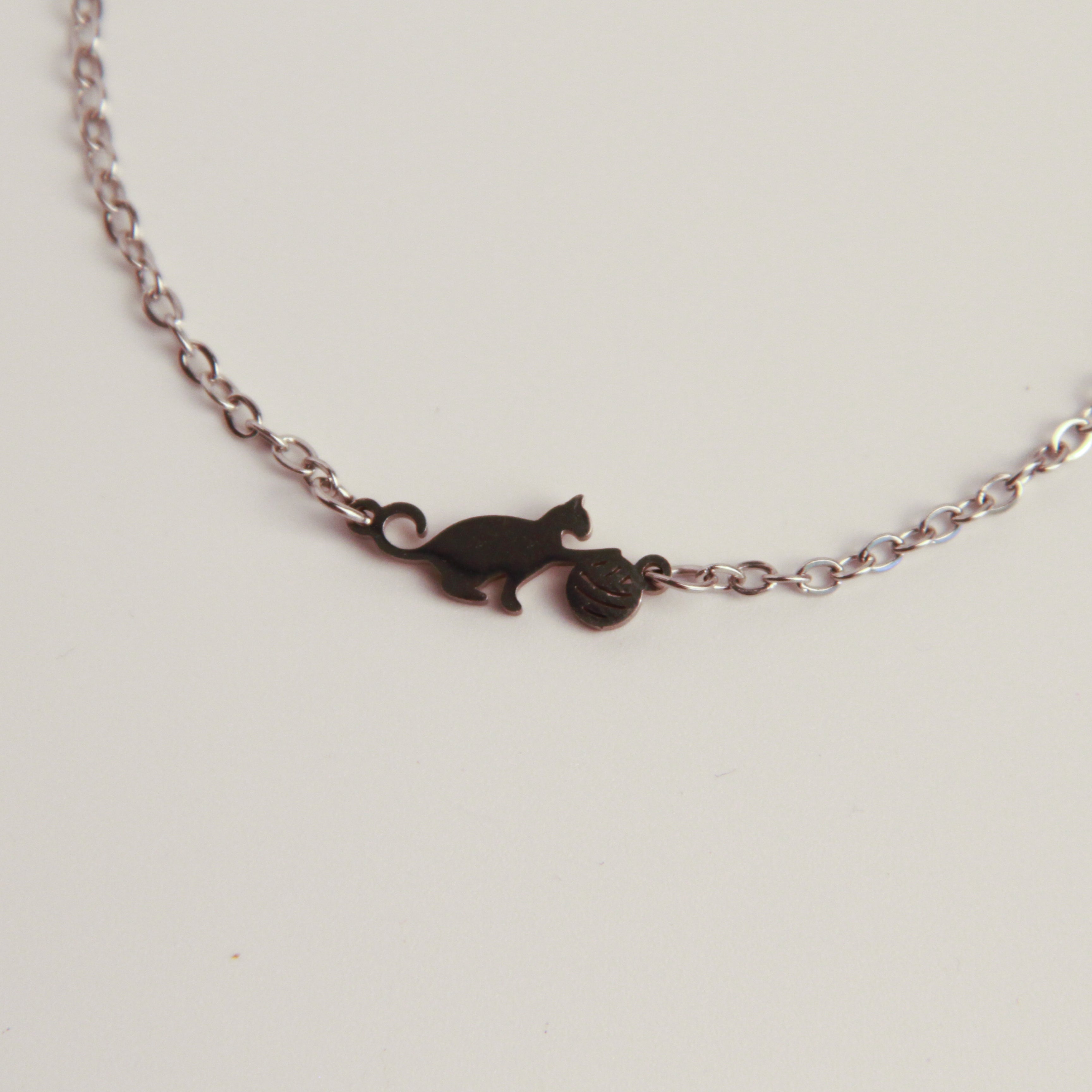 Elegant silver cat bracelet featuring a graceful feline shape, adjustable everyday jewelry for women