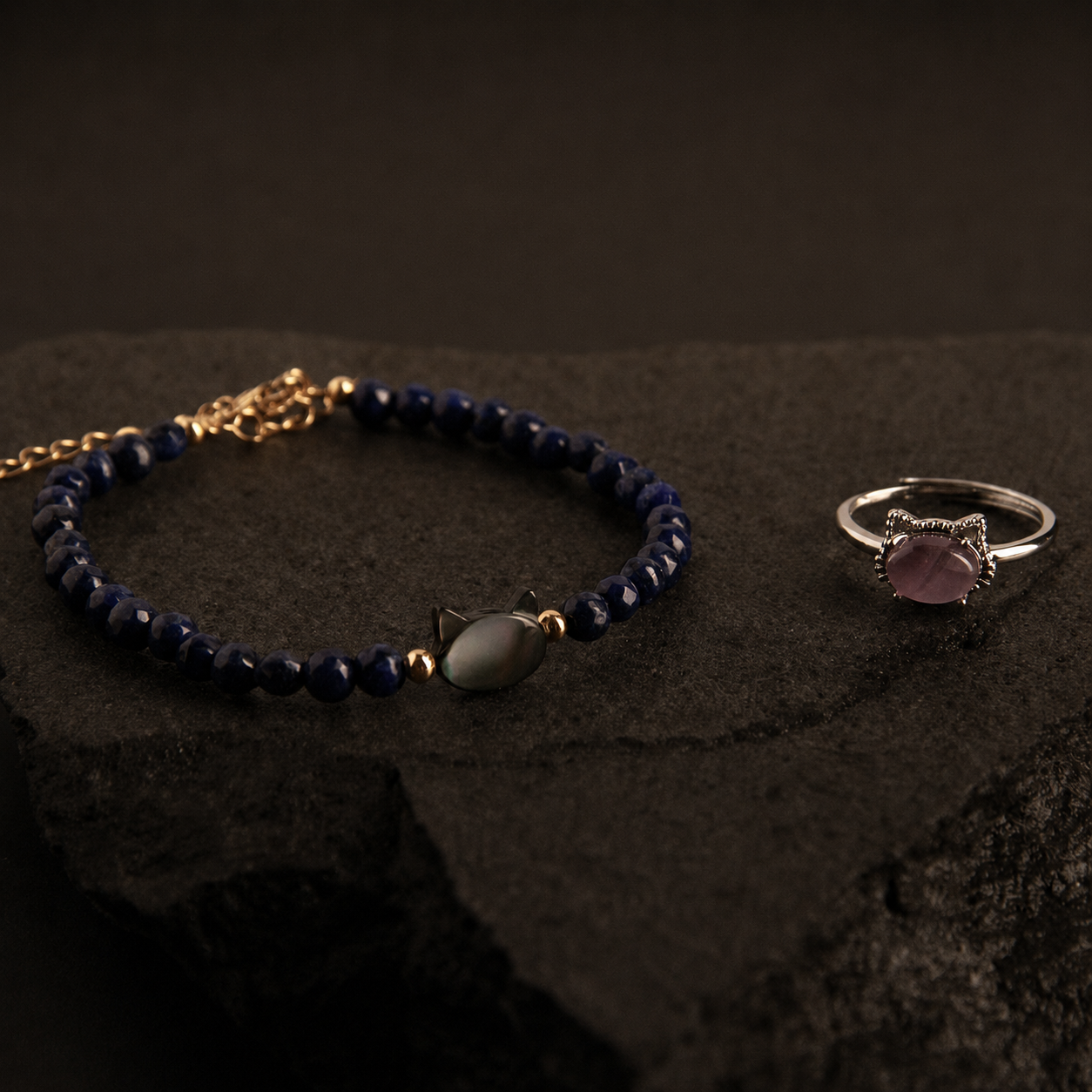 Elegant silver cat jewelry set with ring and bracelet featuring blue stone, refined gift for cat lovers with custom photo and message card