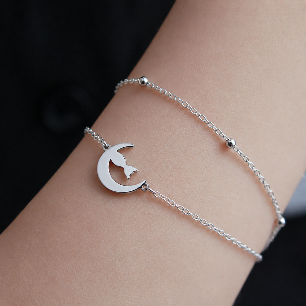 Silver cat bracelet with simple cat charm design, elegant minimalist jewelry
